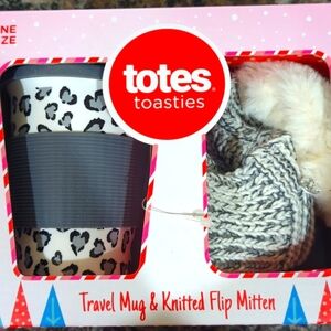 Totes travel mug and knitted flip mittens